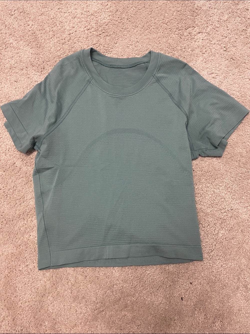 lululemon athletica Women’s Size 4 Crop Top